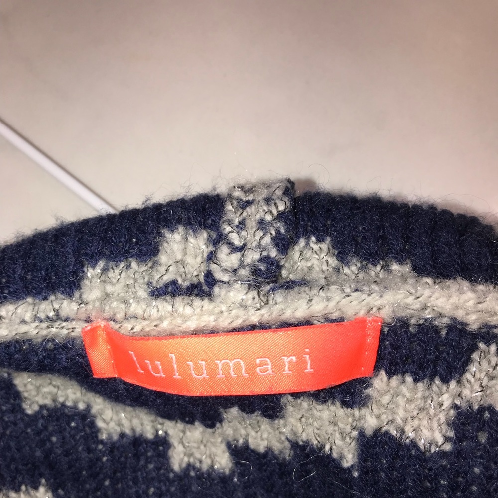 Patterned Cardigan - Picture 3 of 3